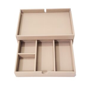 Vassoio di cortesia con ampio cassetto. Modello compatto. Similpelle color beige