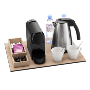 Willkommenstablett für Hotelzimmer. Auch mit Wasserkocher, Kaffeemaschine, Tassen und Gläsern erhältlich.